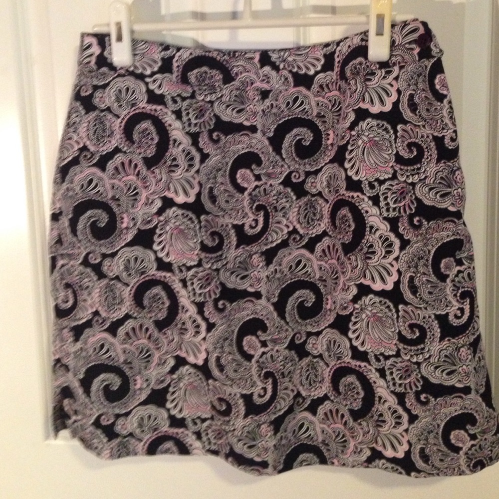 Glowered golf skirt